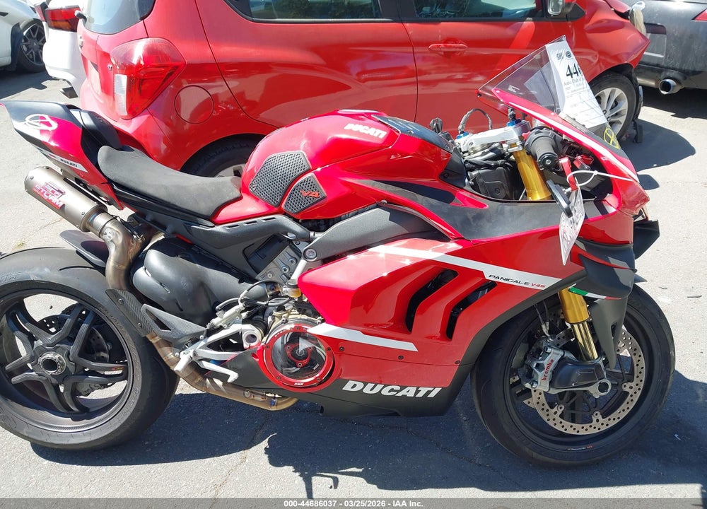 2020 DUCATI PANIGALE V4/V4S/V4S SPECIALE VIN: ZDMDAGNW0LB012148