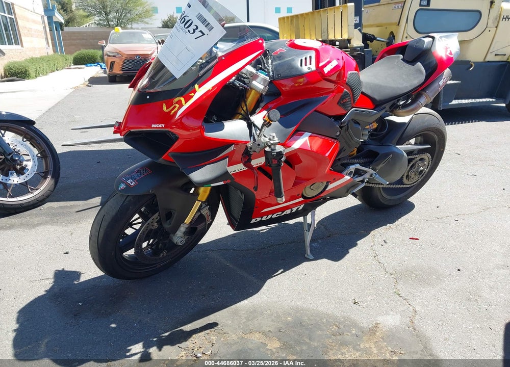 2020 DUCATI PANIGALE V4/V4S/V4S SPECIALE VIN: ZDMDAGNW0LB012148