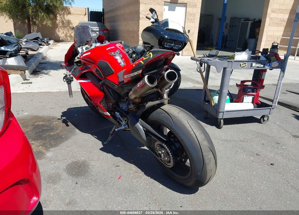 2020 DUCATI PANIGALE V4/V4S/V4S SPECIALE VIN: ZDMDAGNW0LB012148