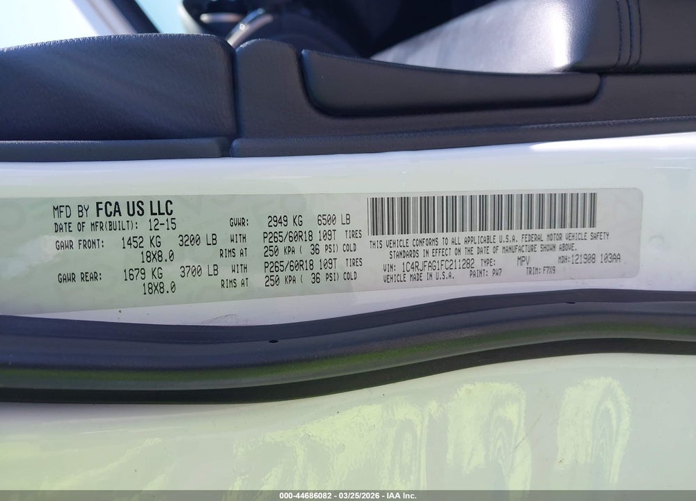 2015 JEEP GRAND CHEROKEE LAREDO VIN: 1C4RJFAG1FC211282