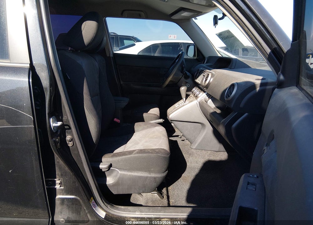 2014 SCION XB VIN: JTLZE4FE4EJ059805