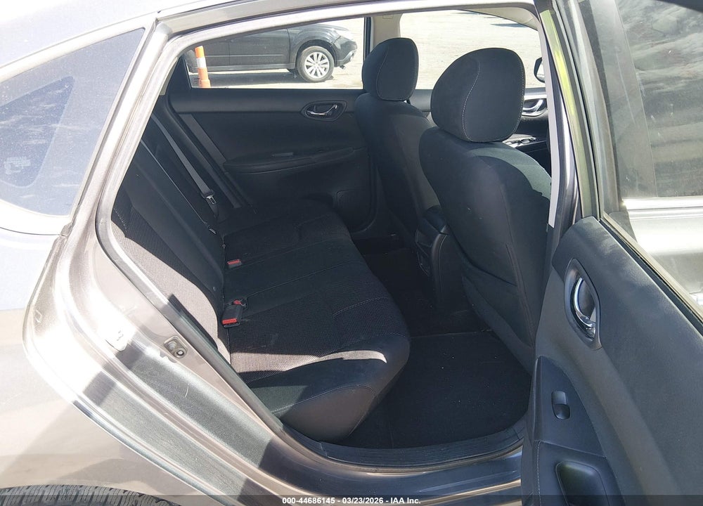 2018 NISSAN SENTRA S VIN: 3N1AB7AP2JY335581