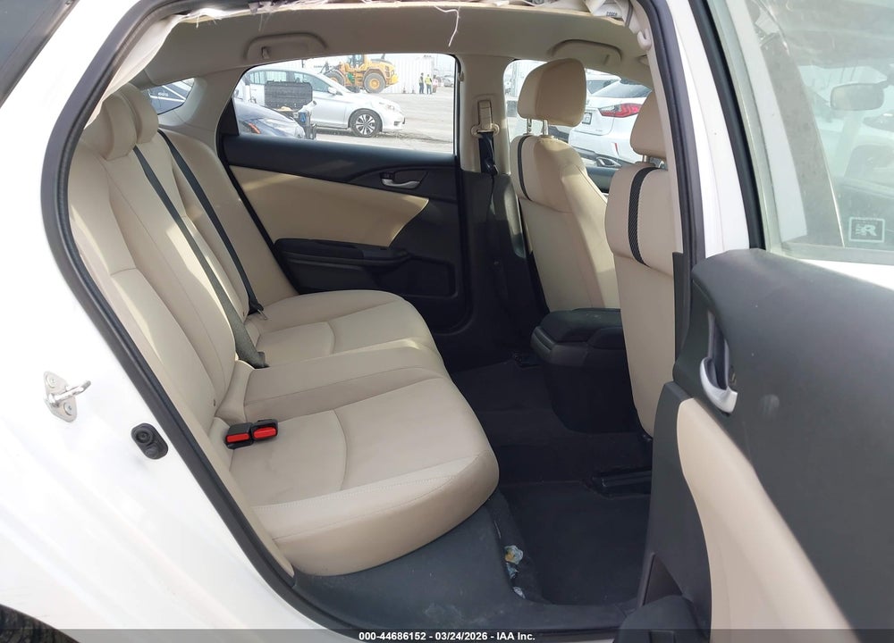 2018 HONDA CIVIC LX VIN: 2HGFC2F51JH564271