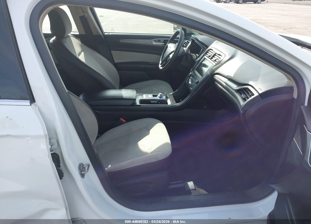 2020 FORD FUSION SE VIN: 3FA6P0HD5LR121985