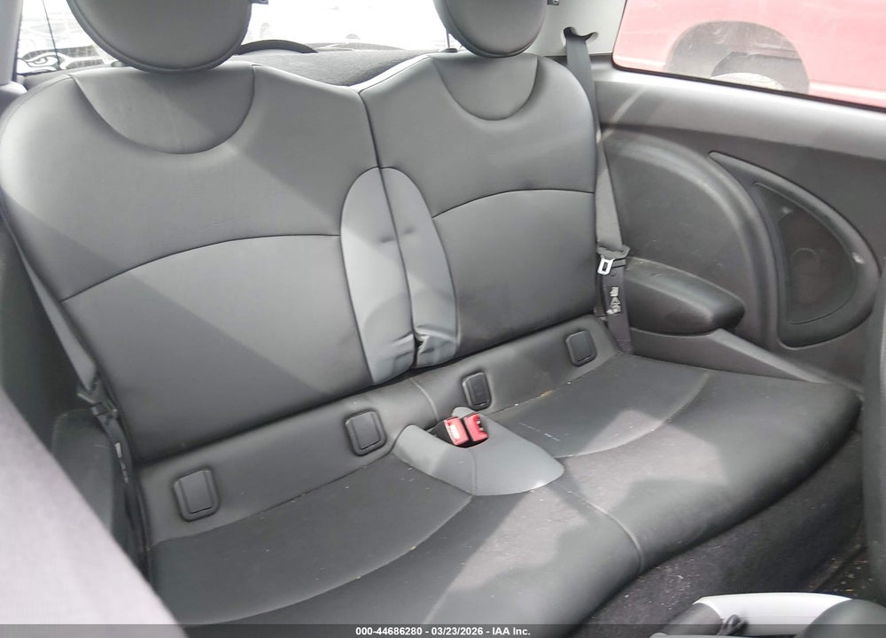 2009 MINI COOPER VIN: WMWMF33529TW73793