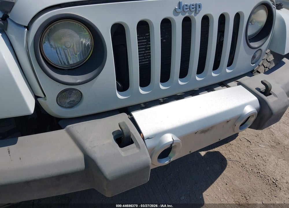 2015 JEEP WRANGLER UNLIMITED SAHARA VIN: 1C4BJWEG5FL537615