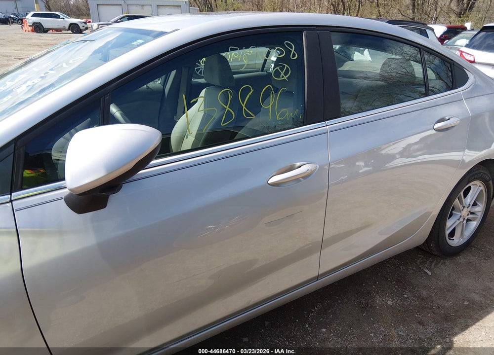 2017 CHEVROLET CRUZE LT AUTO VIN: 3G1BE5SM6HS519008
