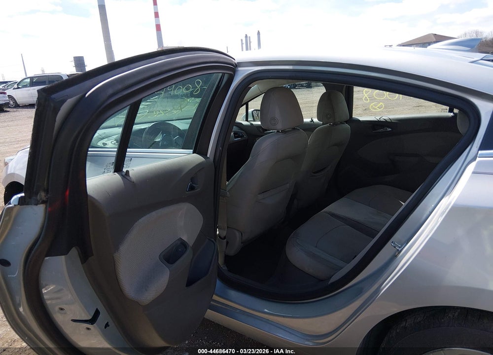 2017 CHEVROLET CRUZE LT AUTO VIN: 3G1BE5SM6HS519008