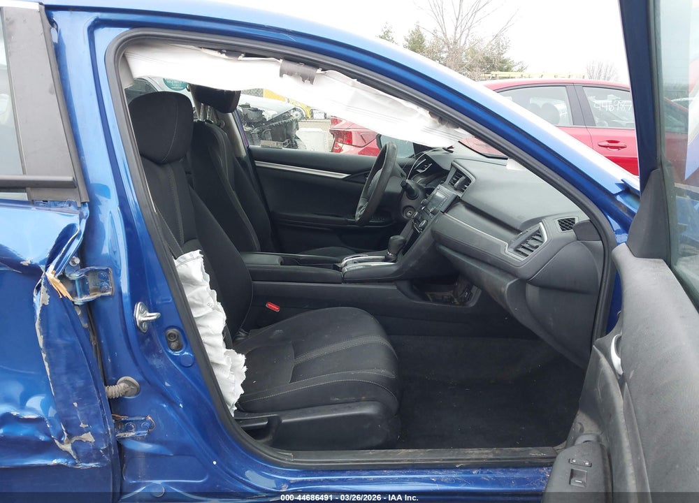 2019 HONDA CIVIC LX VIN: 2HGFC2F63KH560152