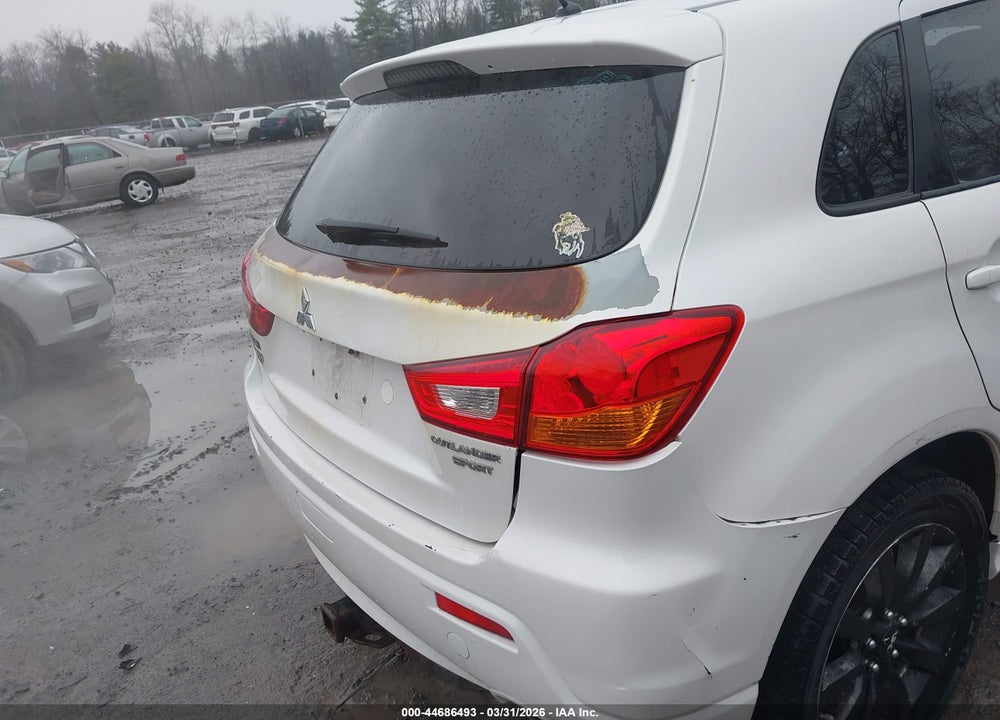 2011 MITSUBISHI OUTLANDER SPORT SE VIN: JA4AP4AUXBZ010584