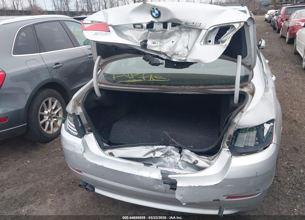 2012 BMW 528I XDRIVE VIN: WBAXH5C55CDW08716