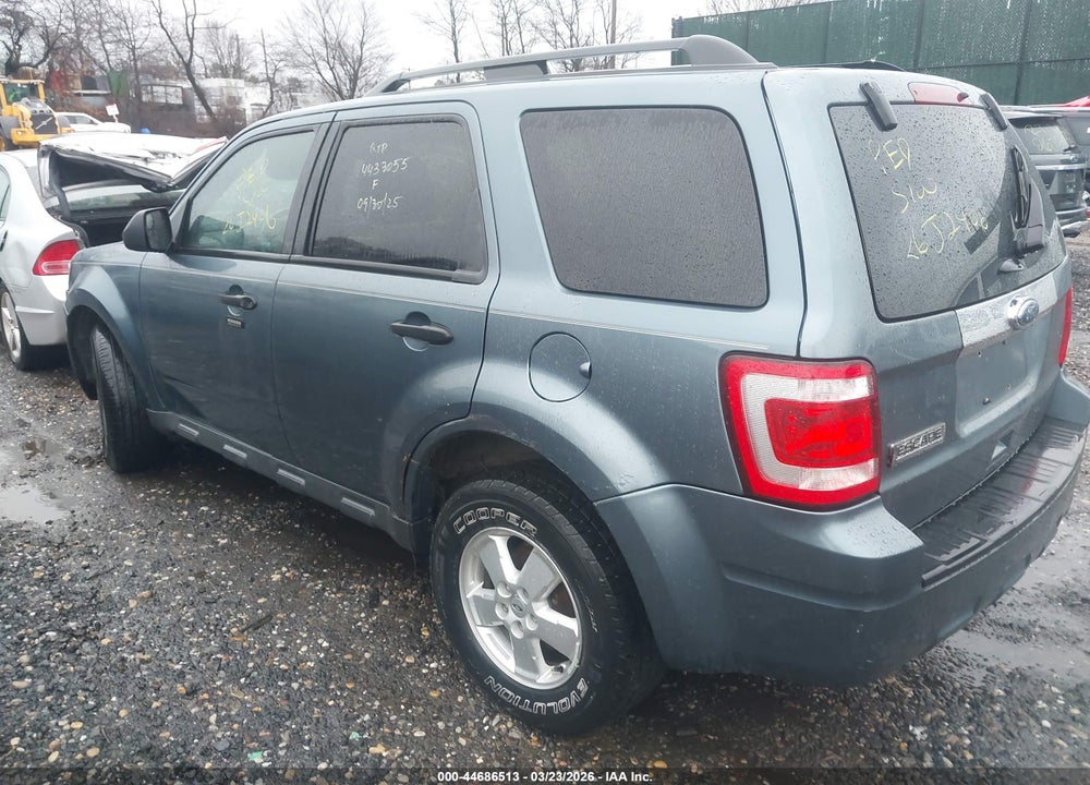2011 FORD ESCAPE XLT VIN: 1FMCU9D73BKA76215