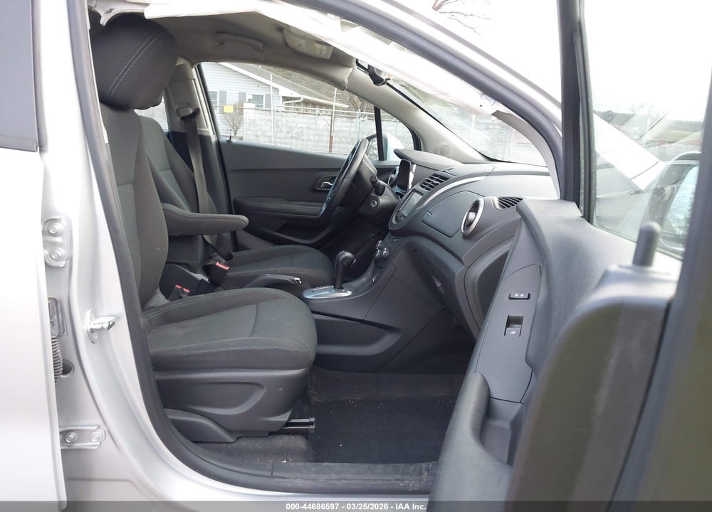 2015 CHEVROLET TRAX 1LS VIN: KL7CJPSB6FB120011
