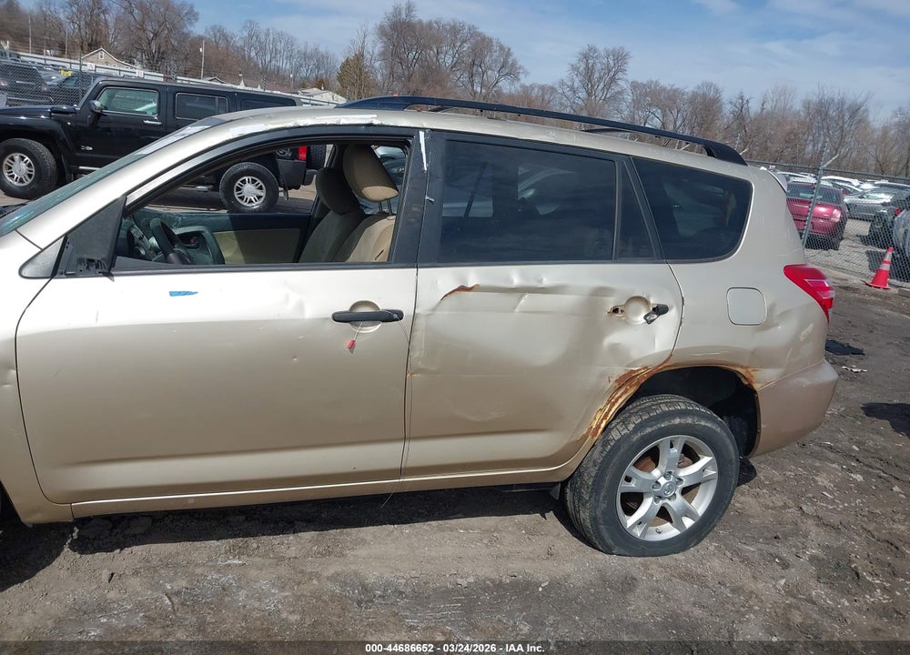 2010 TOYOTA RAV4 BASE V6 VIN: JTMBK4DV8AD011161