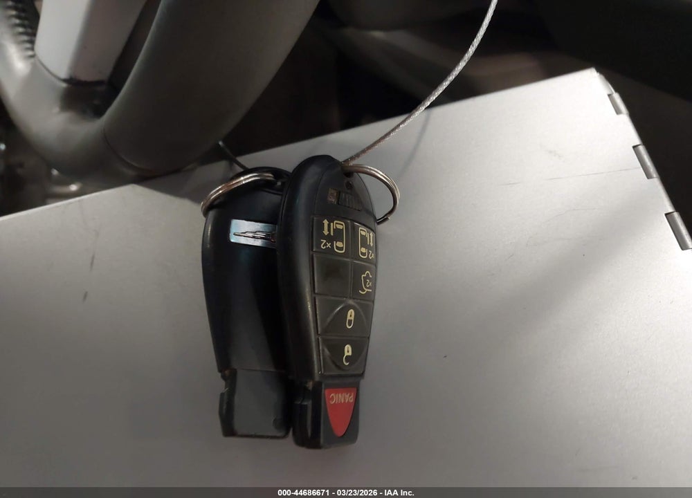 2010 CHRYSLER TOWN & COUNTRY TOURING VIN: 2A4RR5D15AR432209