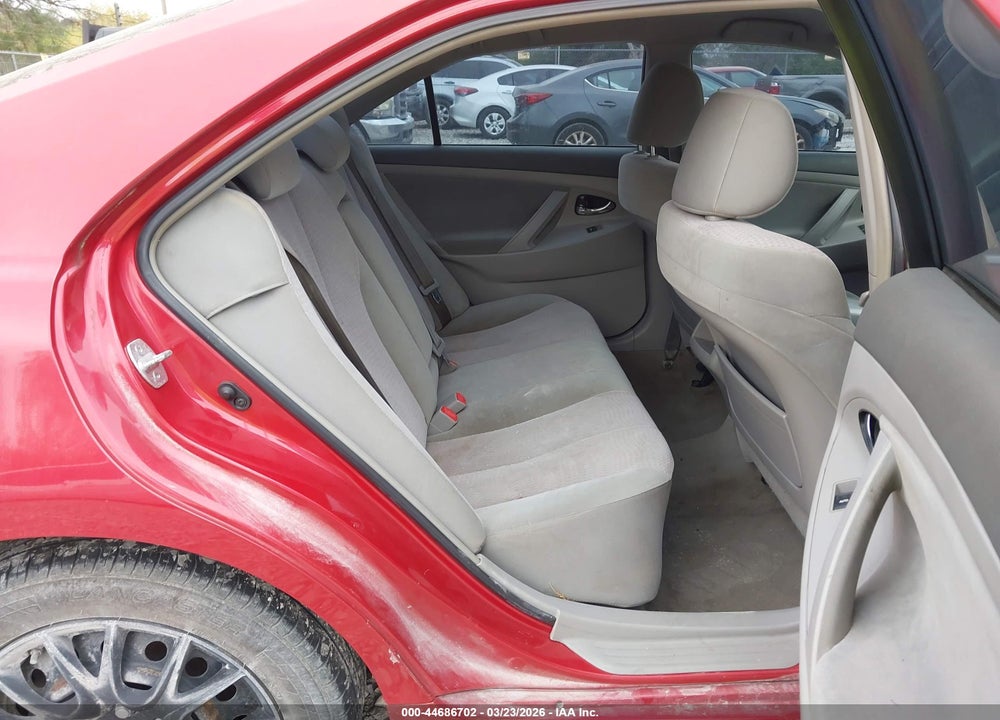 2011 TOYOTA CAMRY LE VIN: 4T1BF3EK2BU715176