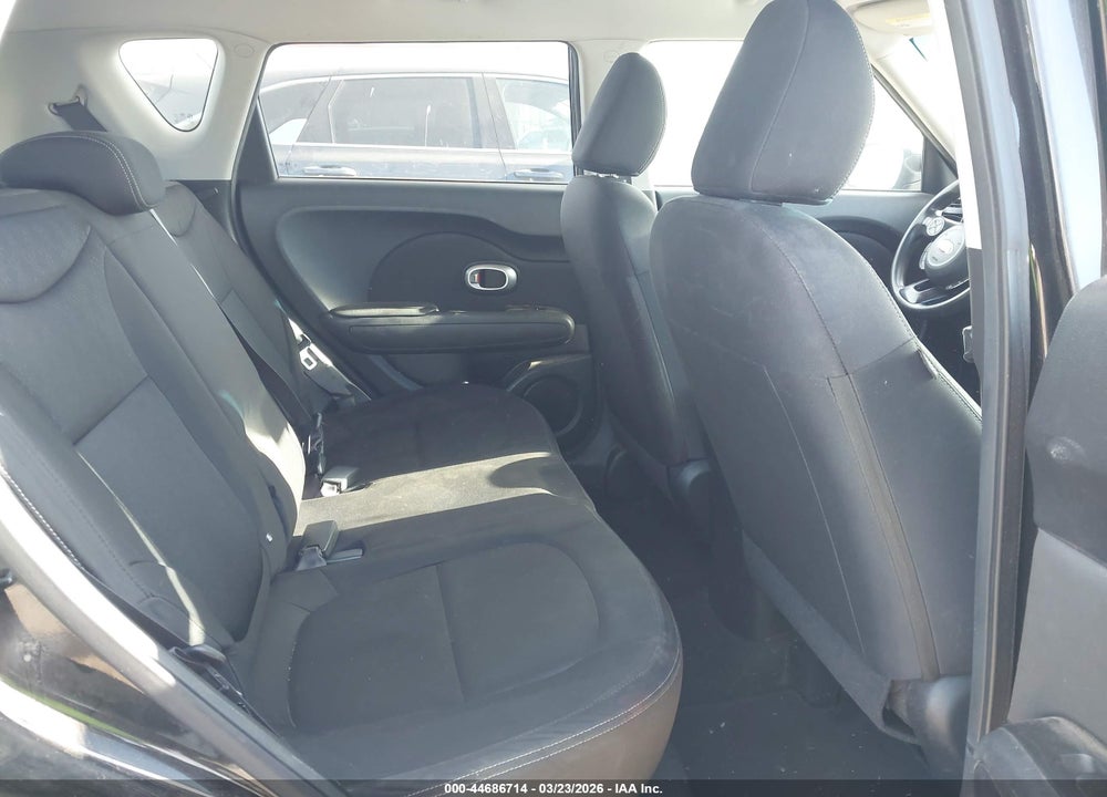 2015 KIA SOUL VIN: KNDJN2A25F7236371