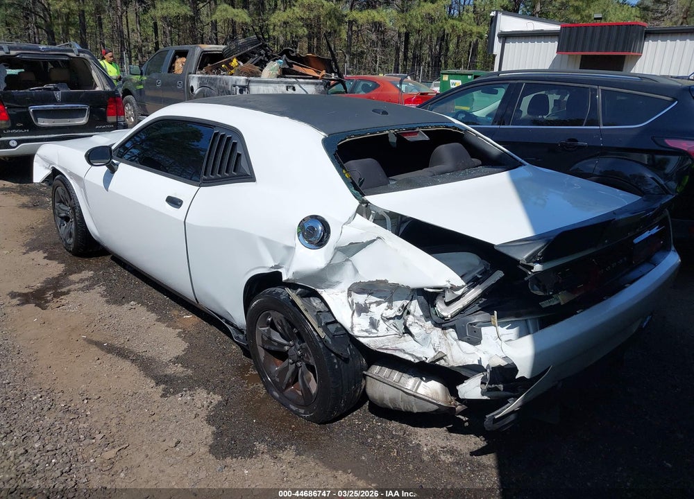 2015 DODGE CHALLENGER SXT VIN: 2C3CDZAG7FH740476