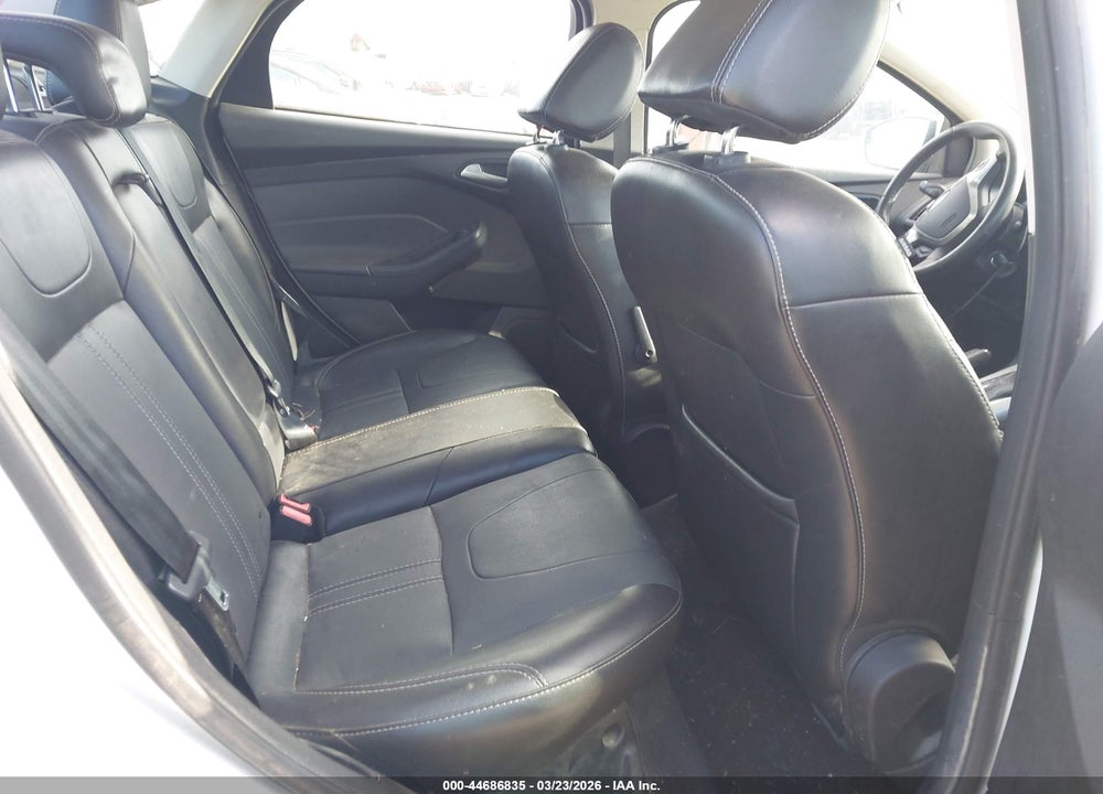 2014 FORD FOCUS SE VIN: 1FADP3F20EL323984