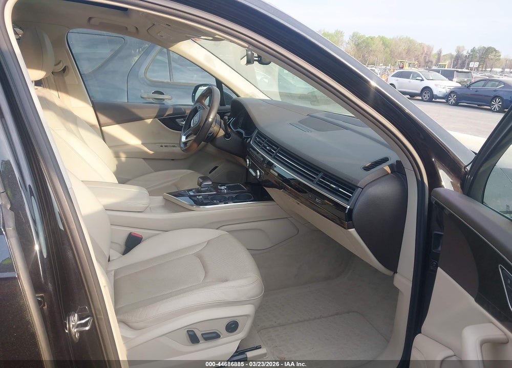 2018 AUDI Q7 3.0T PREMIUM VIN: WA1VAAF71JD047975