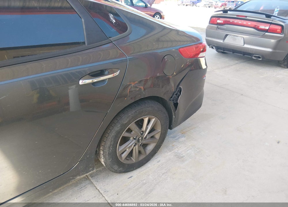 2020 KIA OPTIMA LX VIN: 5XXGT4L39LG404453