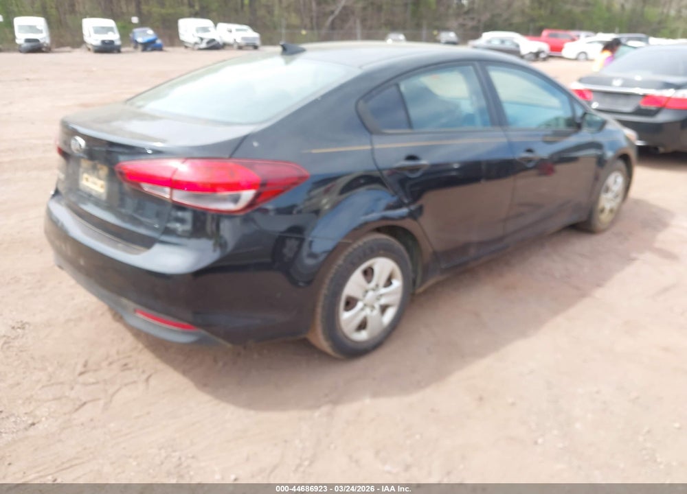 2018 KIA FORTE LX VIN: 3KPFL4A77JE196998