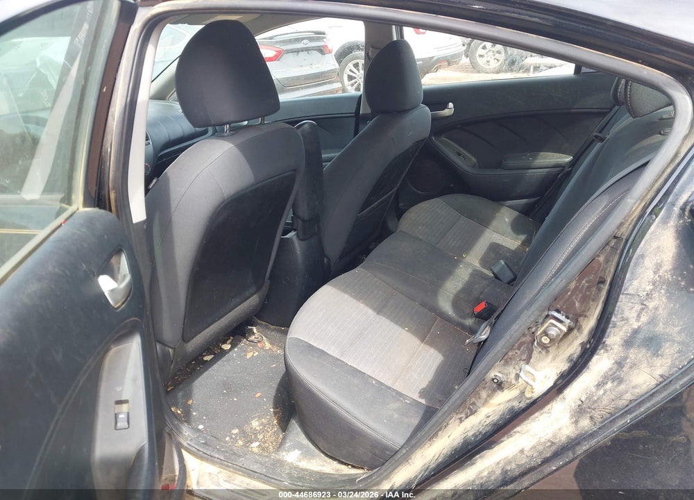 2018 KIA FORTE LX VIN: 3KPFL4A77JE196998