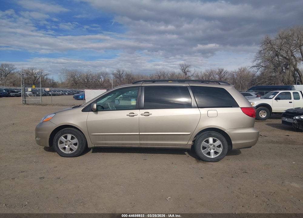 2009 TOYOTA SIENNA XLE VIN: 5TDZK22C19S265038