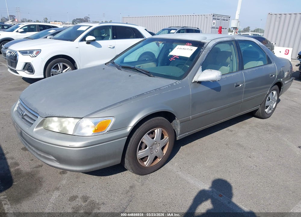 2001 TOYOTA CAMRY LE VIN: JT2BG22KX10587848