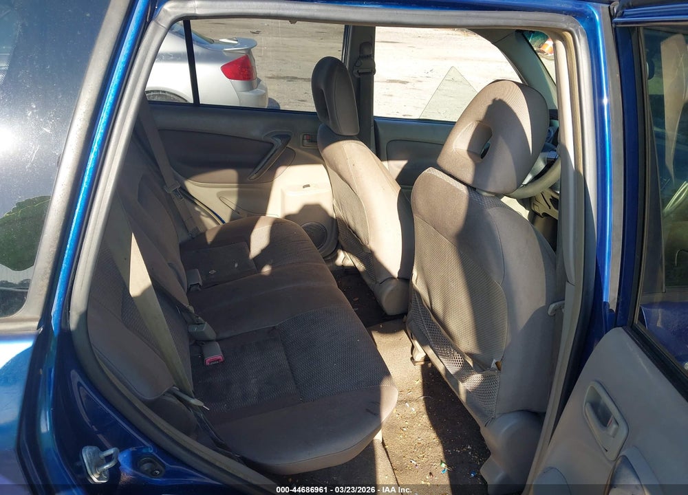 2005 TOYOTA RAV4 VIN: JTEGD20V450065222