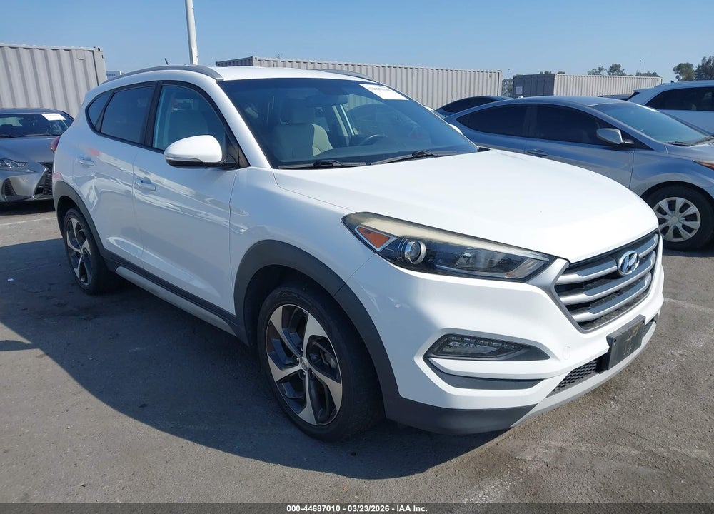 2017 HYUNDAI TUCSON SPORT VIN: KM8J33A26HU488402
