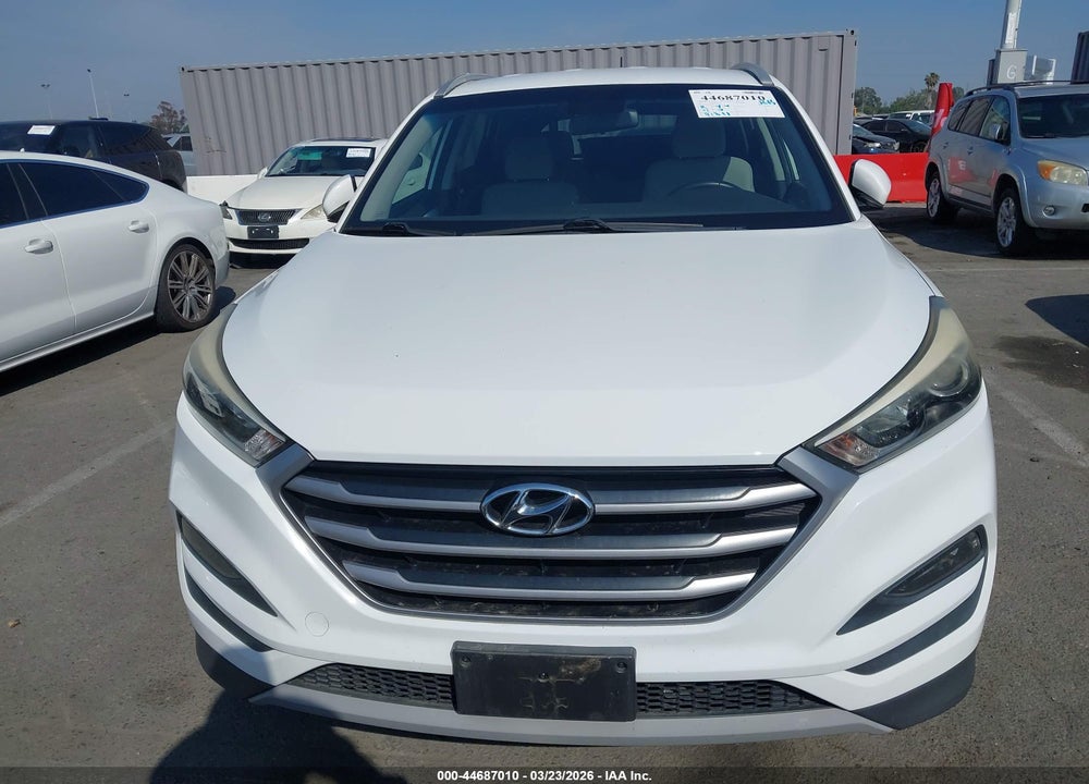 2017 HYUNDAI TUCSON SPORT VIN: KM8J33A26HU488402