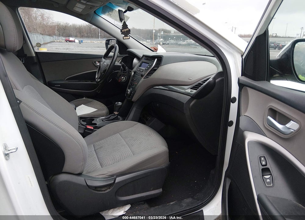 2015 HYUNDAI SANTA FE SPORT 2.4L VIN: 5XYZTDLB2FG271423