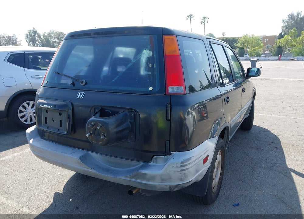 2000 HONDA CR-V LX VIN: JHLRD2842YC012890