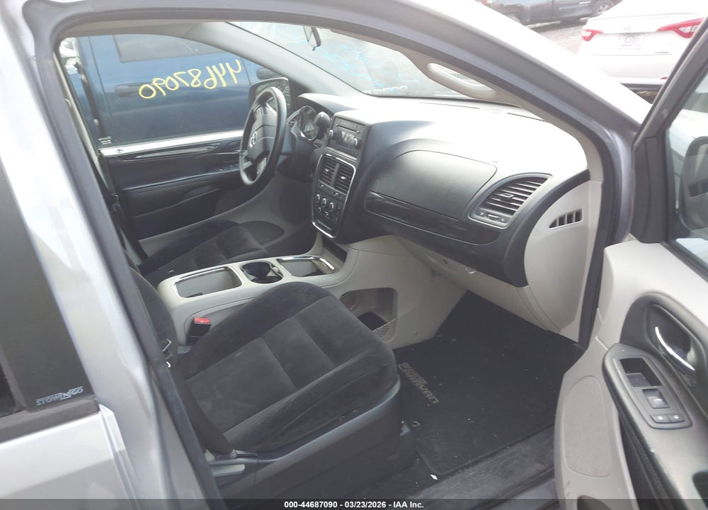 2014 DODGE GRAND CARAVAN SXT VIN: 2C4RDGCG1ER210049