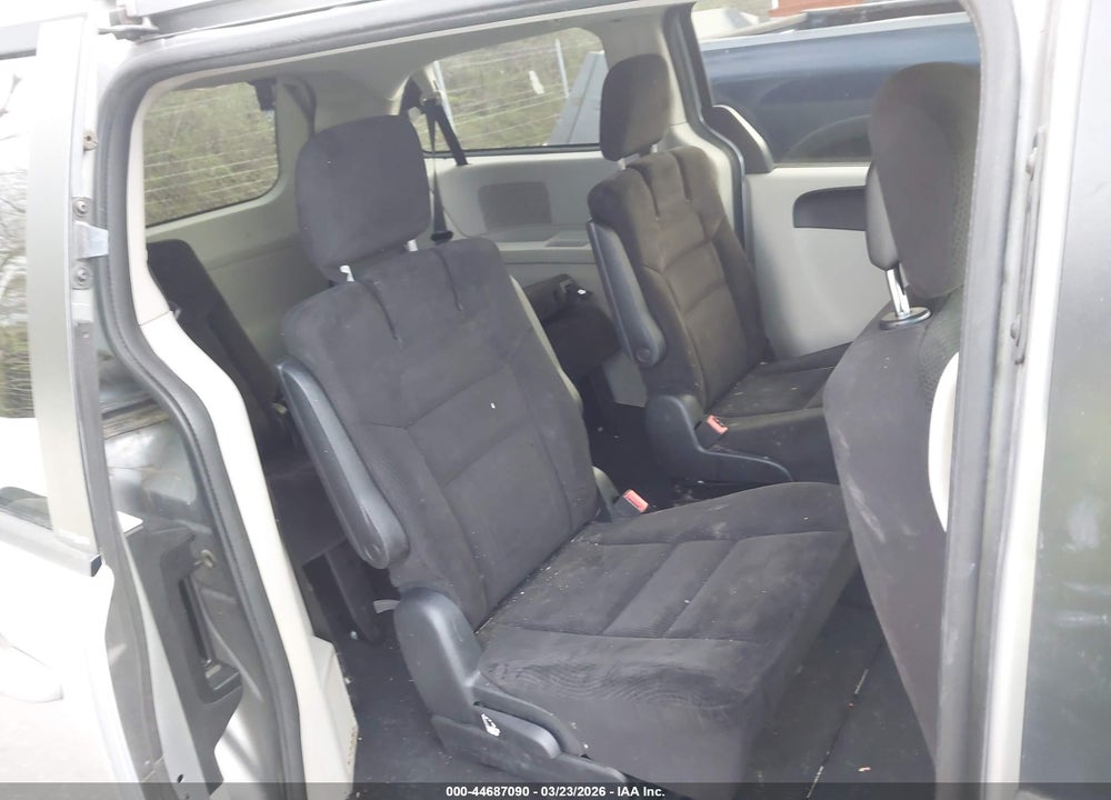 2014 DODGE GRAND CARAVAN SXT VIN: 2C4RDGCG1ER210049