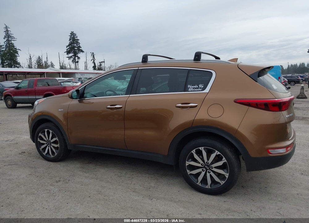 2017 KIA SPORTAGE EX VIN: KNDPNCACXH7052281