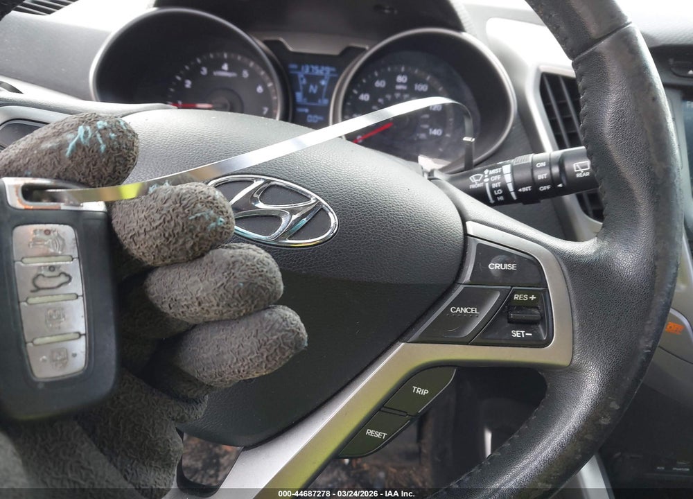 2013 HYUNDAI VELOSTER MIX VIN: KMHTC6ADXDU127003