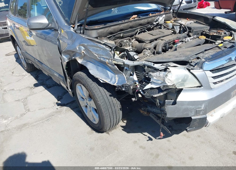 2011 SUBARU OUTBACK 2.5I LIMITED VIN: 4S4BRBLC6B3379891