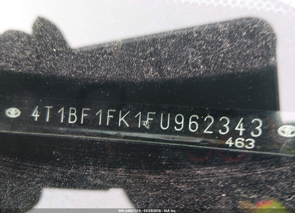 2015 TOYOTA CAMRY SE VIN: 4T1BF1FK1FU962343