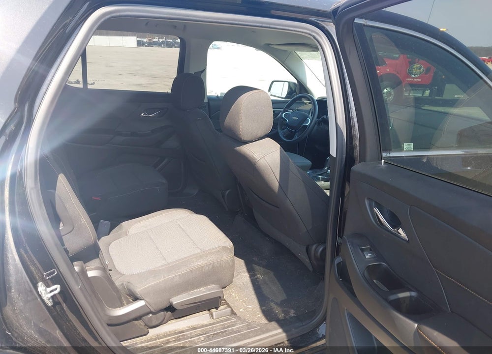2018 CHEVROLET TRAVERSE 1LT VIN: 1GNERGKW7JJ272361