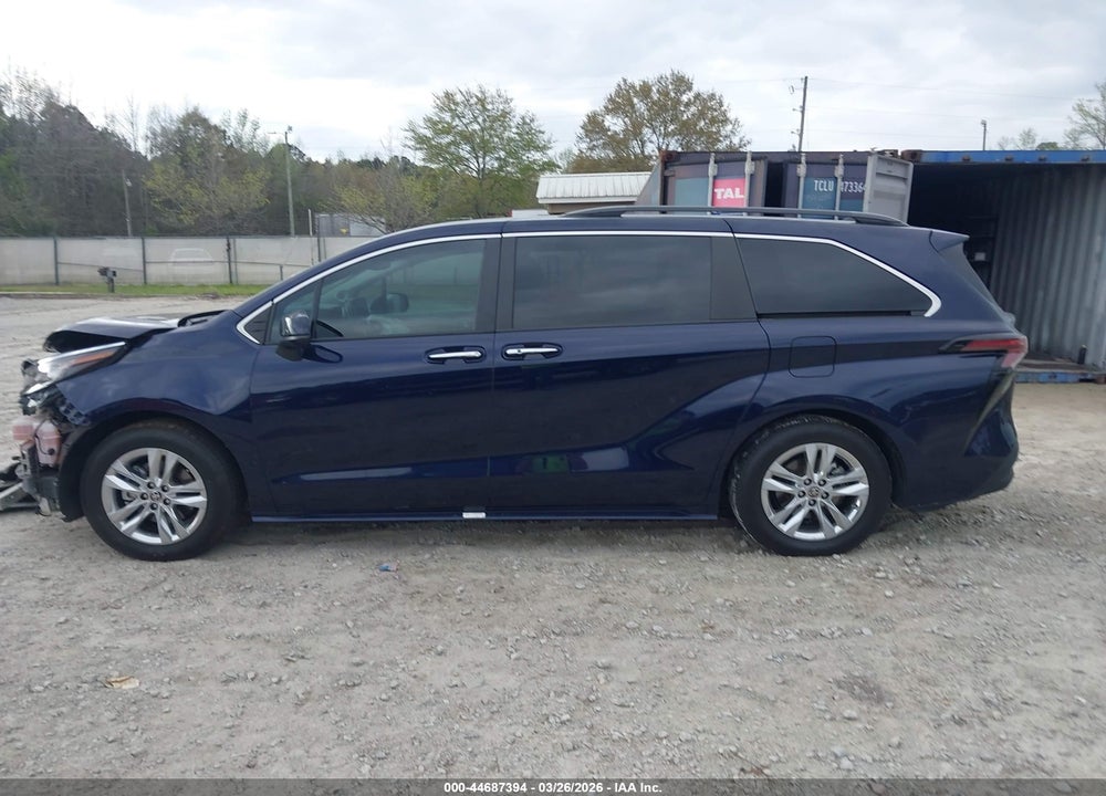 2023 TOYOTA SIENNA XLE VIN: 5TDJSKFC1PS081173