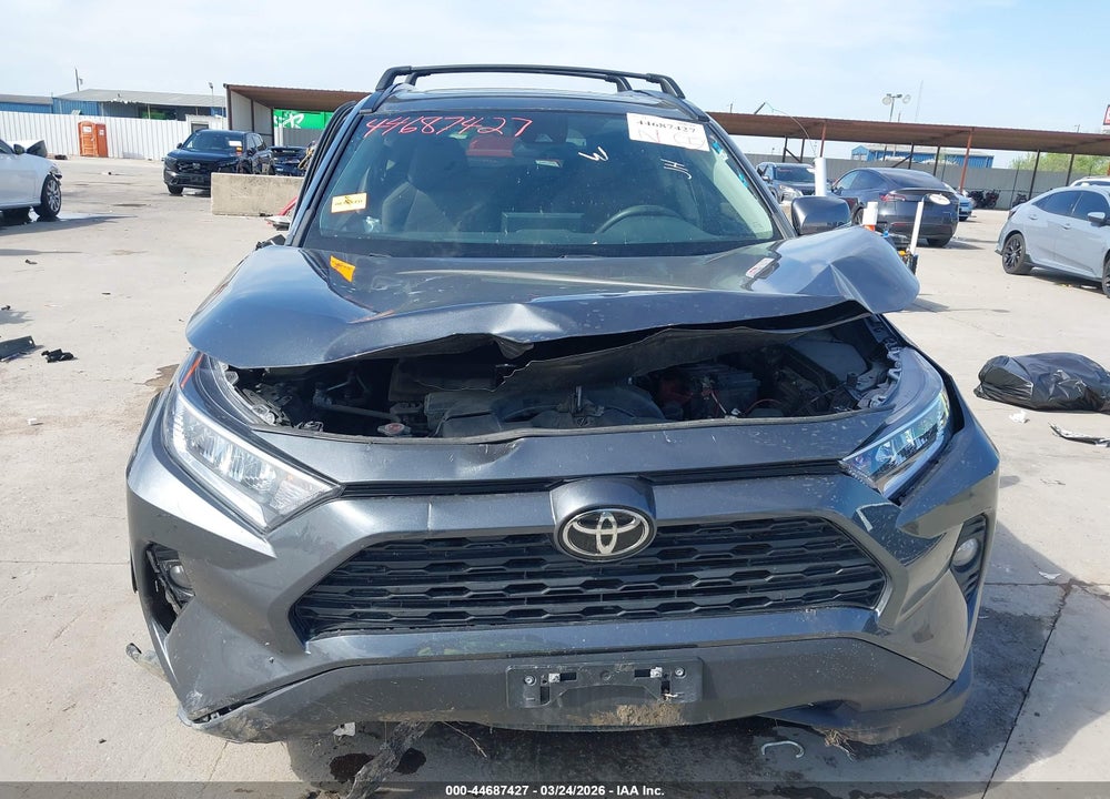 2021 TOYOTA RAV4 XLE VIN: 2T3W1RFV9MC099564