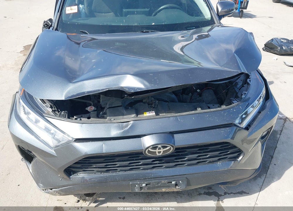 2021 TOYOTA RAV4 XLE VIN: 2T3W1RFV9MC099564