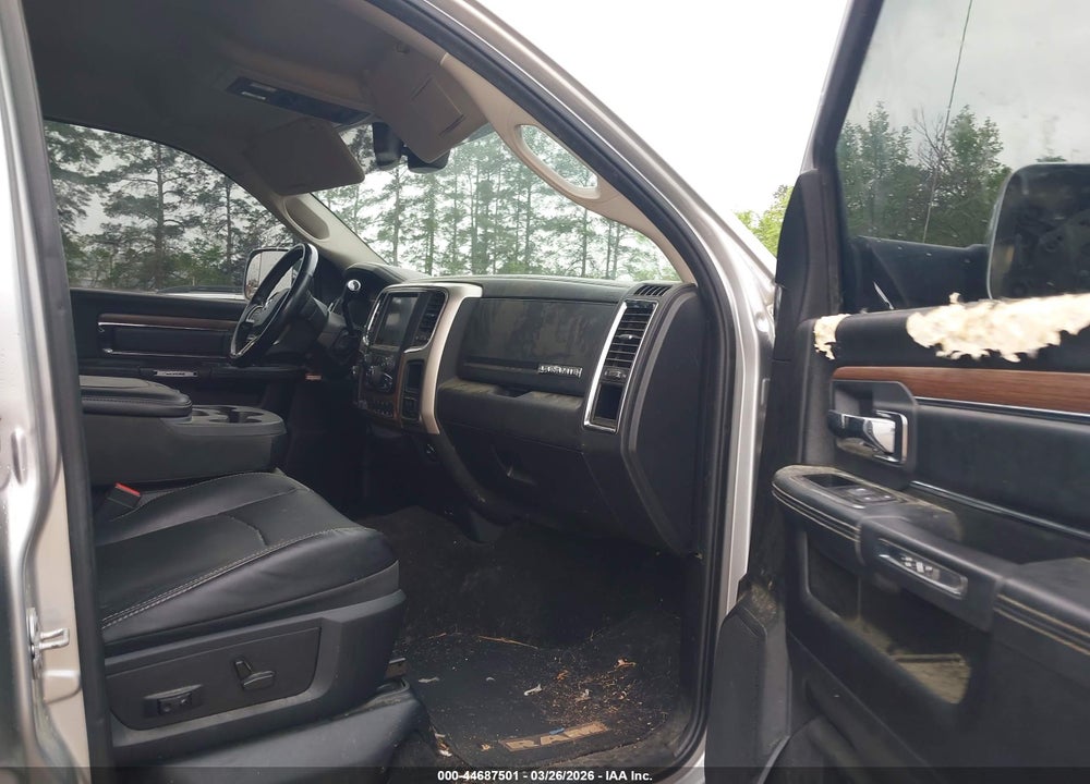 2015 RAM 2500 LAIE VIN: 3C6UR5FL8FG536566