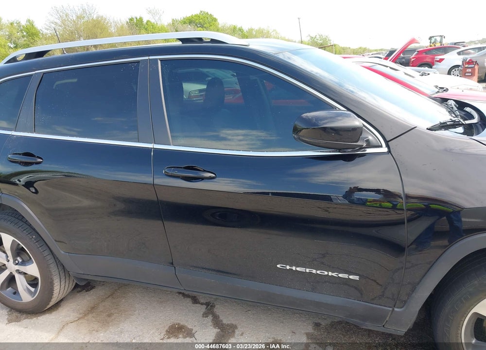 2019 JEEP CHEROKEE LIMITED FWD VIN: 1C4PJLDB1KD420001