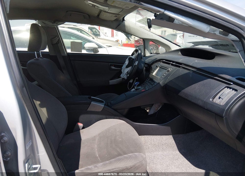 2015 TOYOTA PRIUS TWO VIN: JTDKN3DU3F0397317