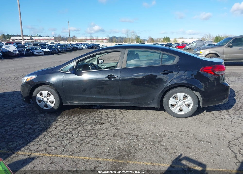 2018 KIA FORTE LX VIN: 3KPFK4A78JE248433
