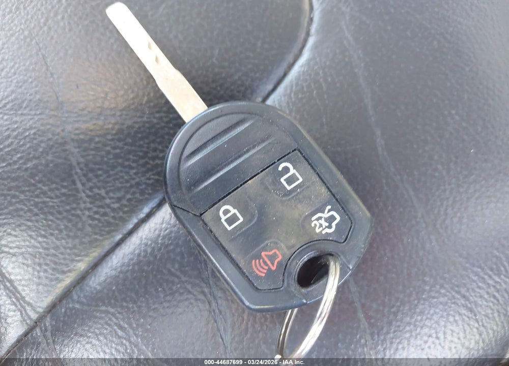 2016 FORD FOCUS SE VIN: 1FADP3K23GL277673