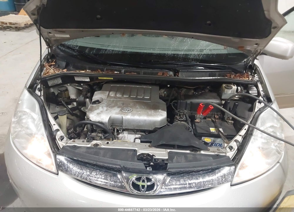 2010 TOYOTA SIENNA LIMITED VIN: 5TDDK4CC4AS028911